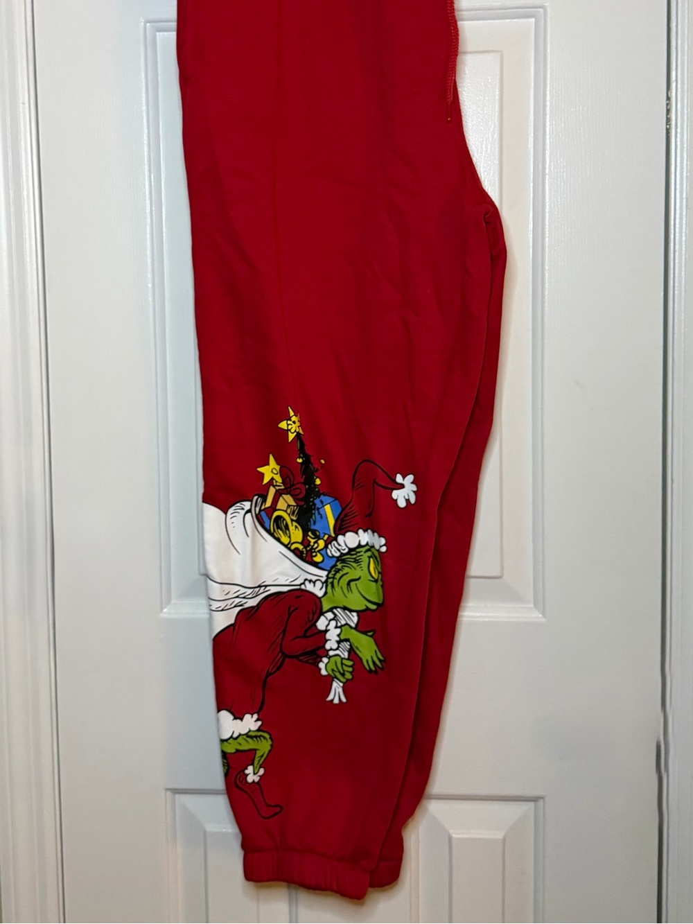 Red 'How The Grinch Stole Christmas' women’s Joggers/sweatpants xL